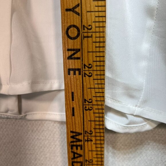 Vintage Michelle Stuart Women's Button Back Blouse Size 8 White Lightweight - Picture 8 of 12